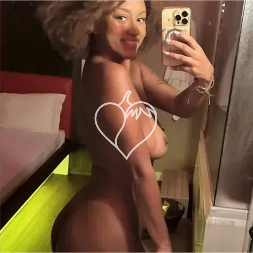 Aninha Ebony