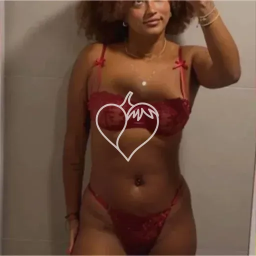 Aninha Ebony