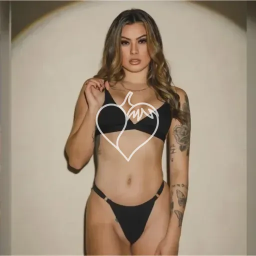 Laura Pinheiro