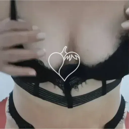 Capa de Alexia Dourado