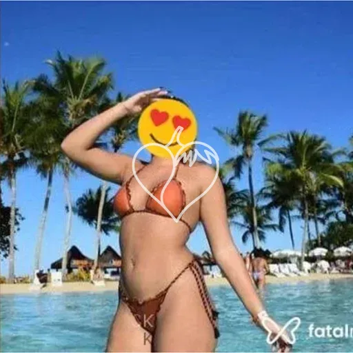 Felicia Mello