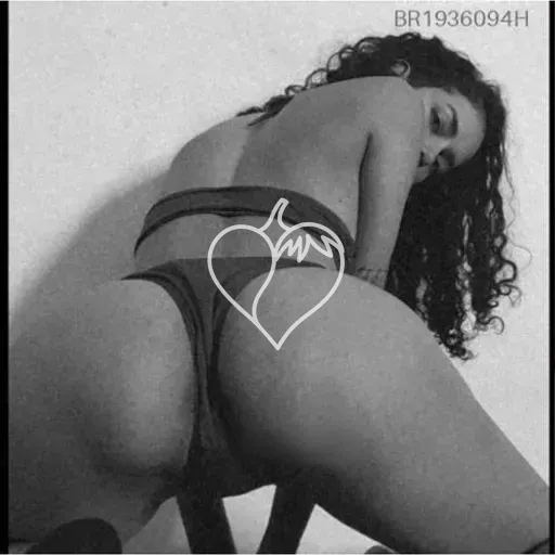 Capa de Carol Ribeiro