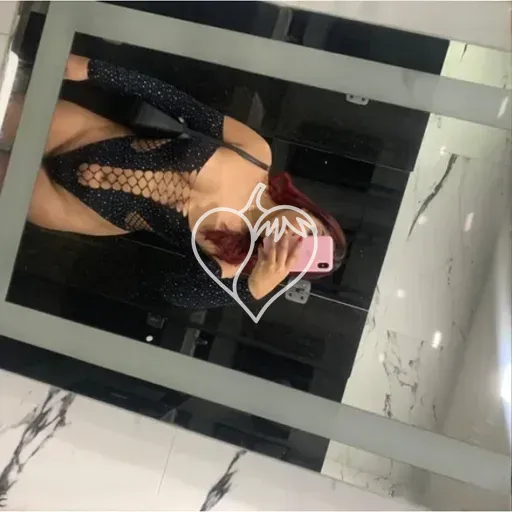 Capa de Luiza Oliveira