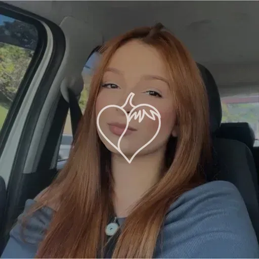 Capa de Clara Novaes