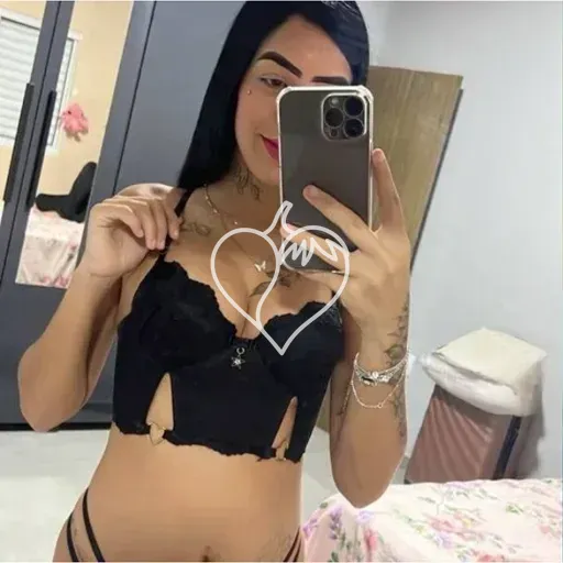 Ísis Carvalho