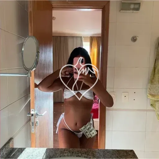 Mia Gonçalves