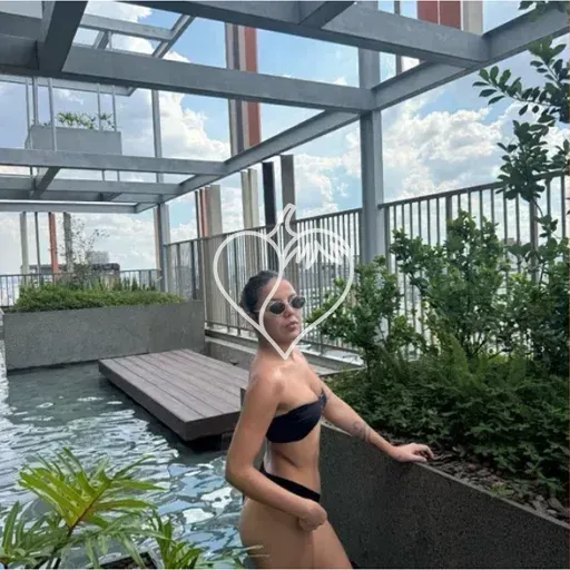 Capa de Anitta