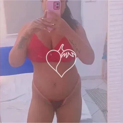 Julia Dias