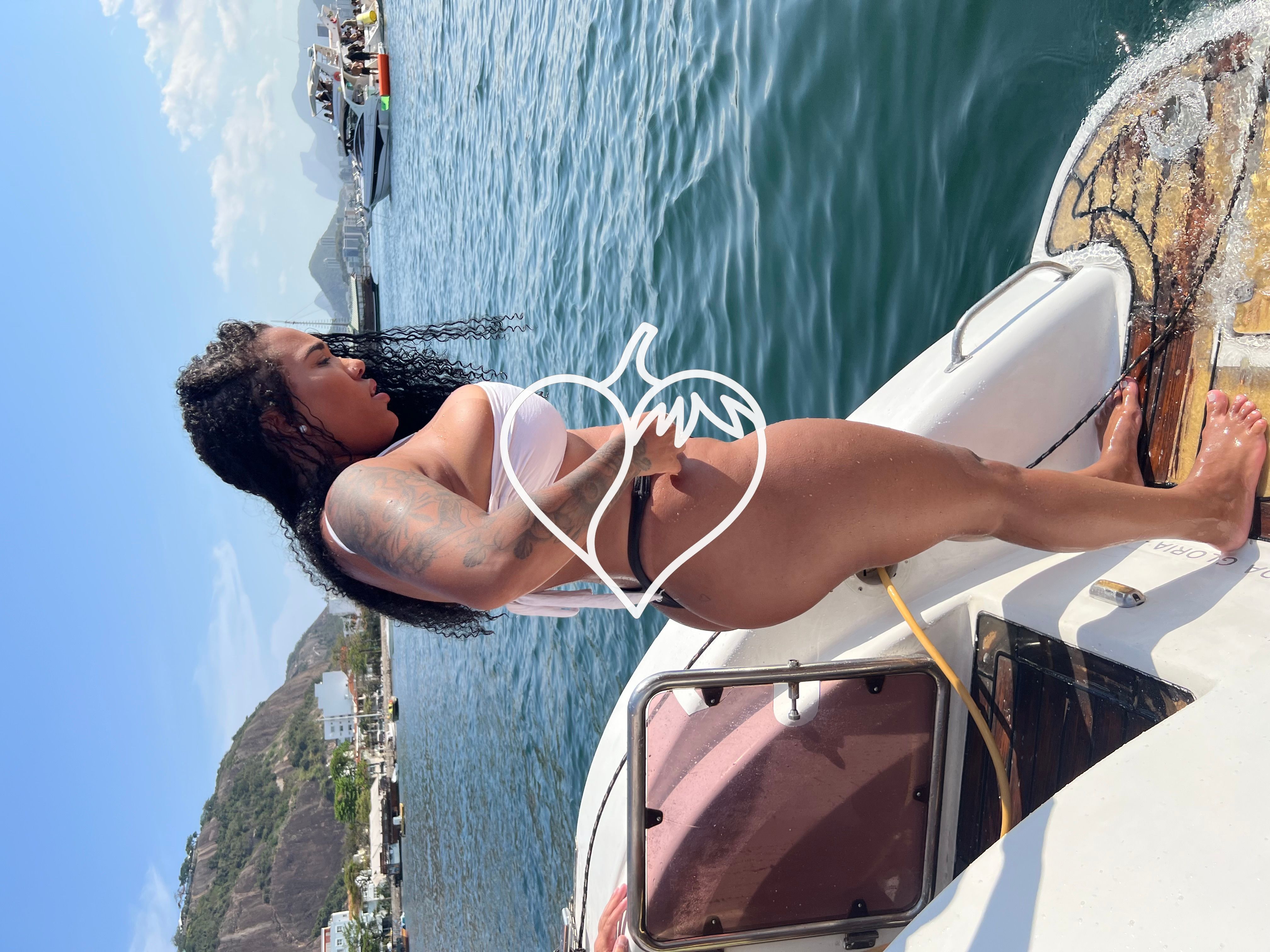 Tami Santos 