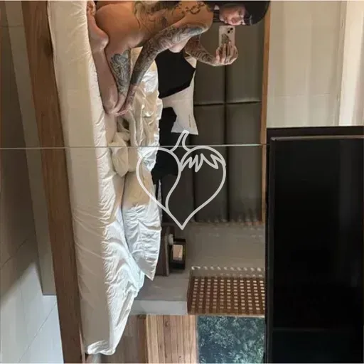 Thaís