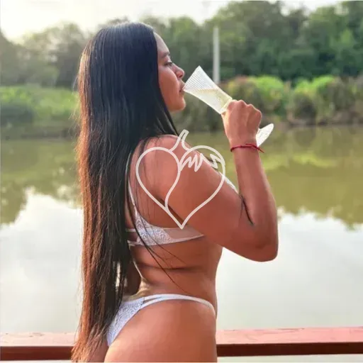 Maya Flores