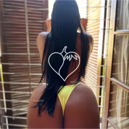 Maya Flores