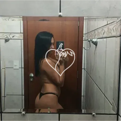 Capa de Larissa Soares