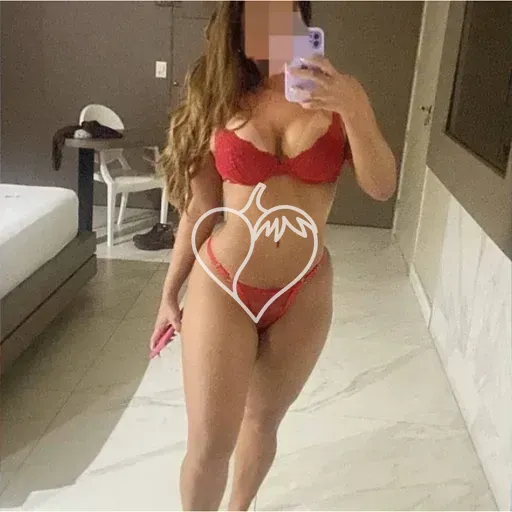 Iza Fernandes
