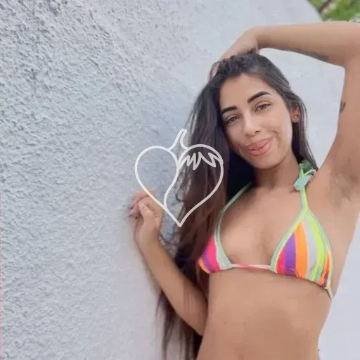 Nathália Oliveira